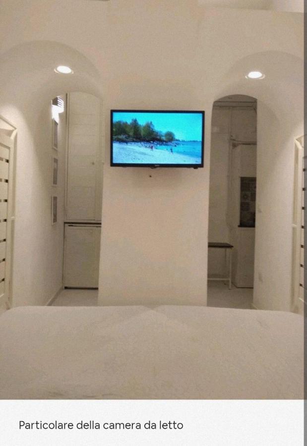 Piccola Maison Nel Centro Di Napoli Bagian luar foto