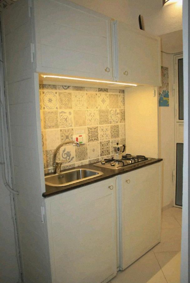 Piccola Maison Nel Centro Di Napoli Bagian luar foto