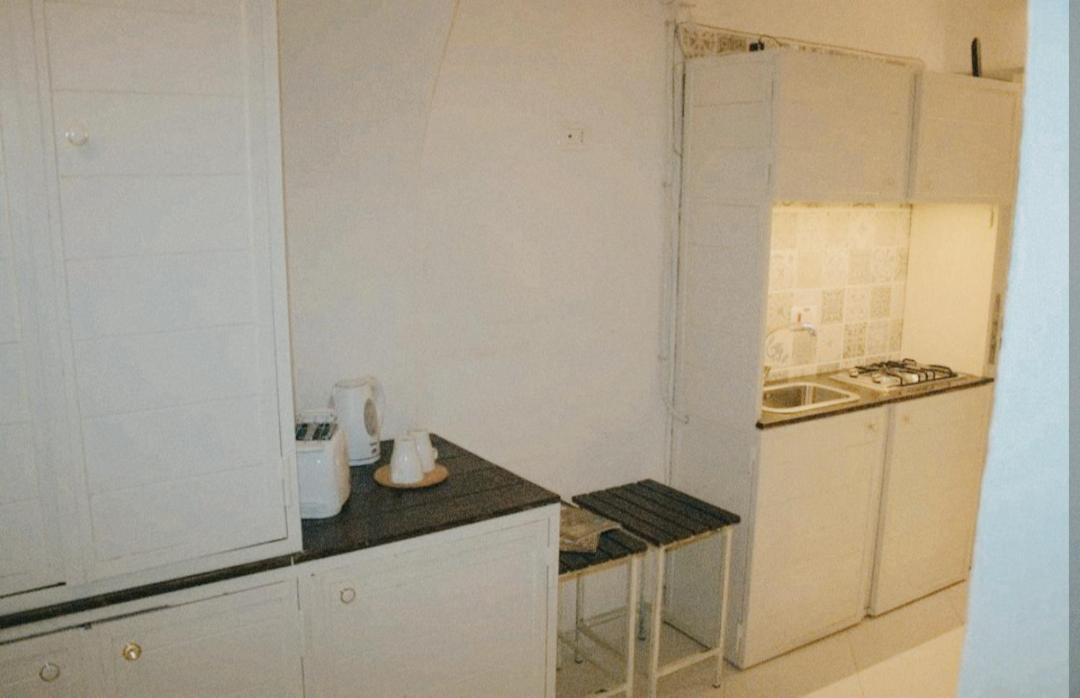 Piccola Maison Nel Centro Di Napoli Bagian luar foto