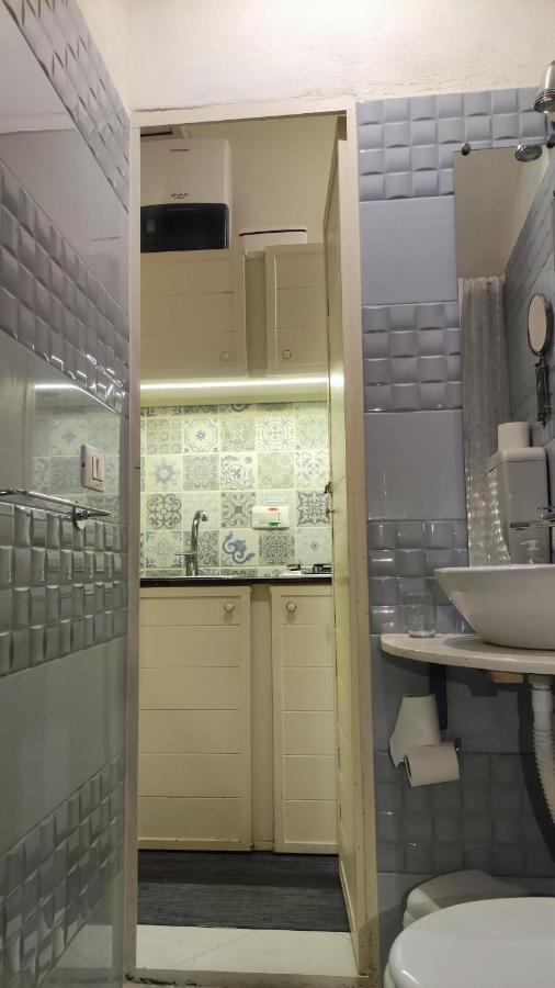 Piccola Maison Nel Centro Di Napoli Bagian luar foto