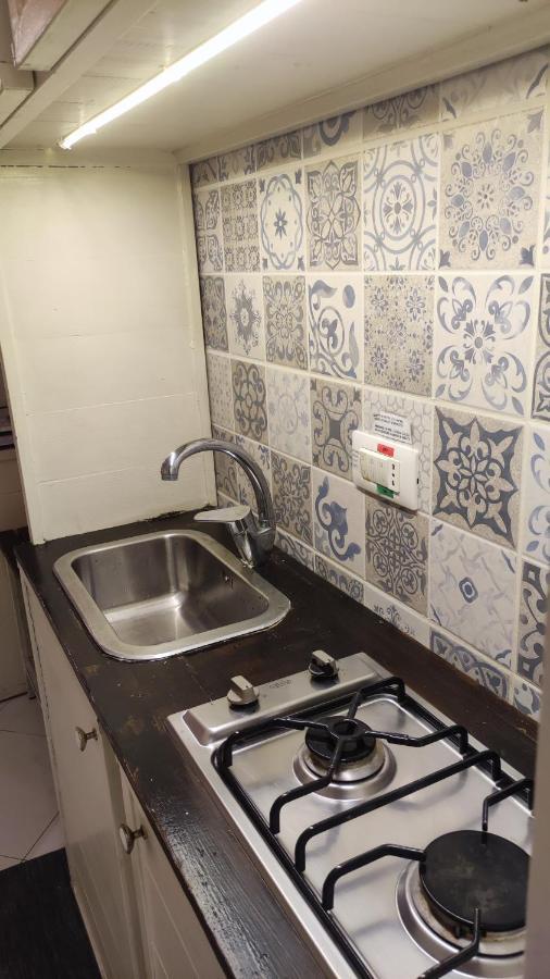 Piccola Maison Nel Centro Di Napoli Bagian luar foto