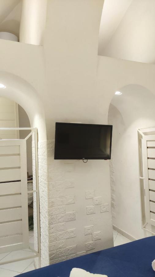 Piccola Maison Nel Centro Di Napoli Bagian luar foto